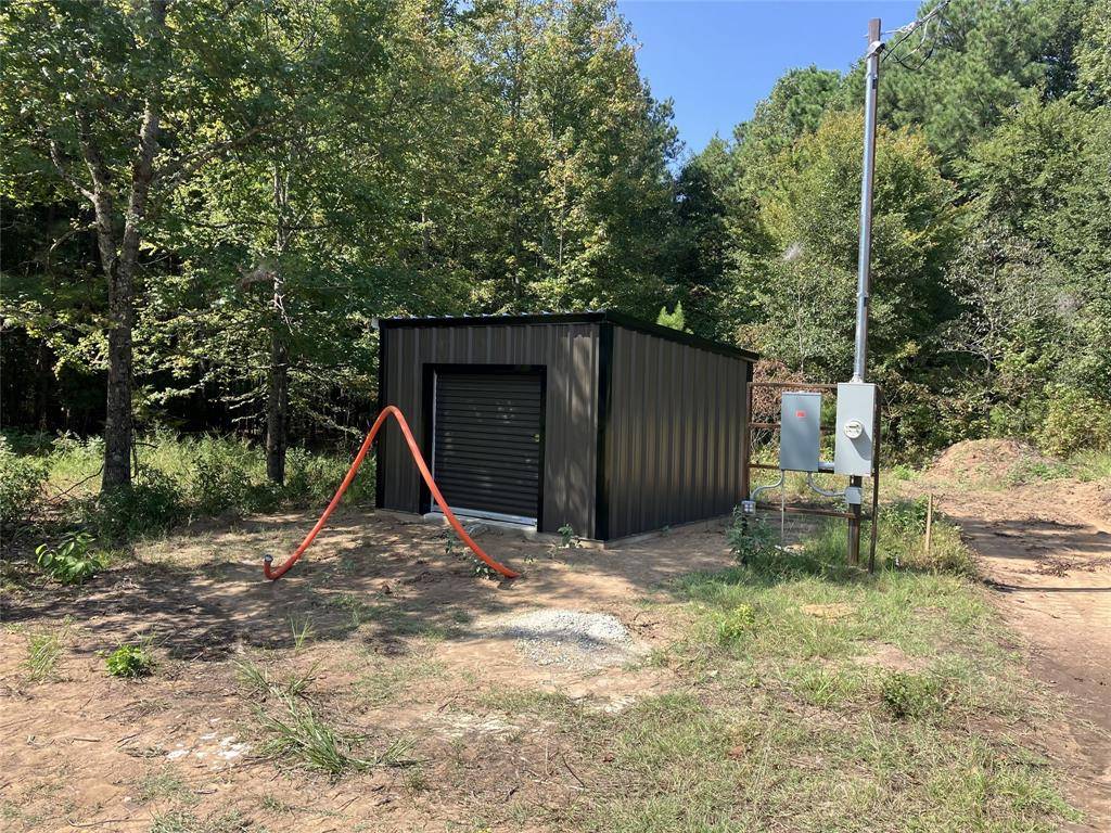 75 County Road 2115, Bagwell, TX 75412