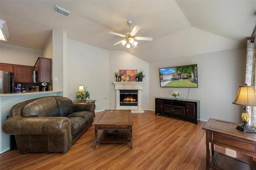 3002 Blake Street, Corinth, TX 76210