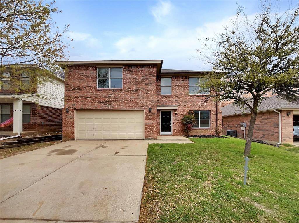4817 Trail Hollow Drive, Fort Worth, TX 76244