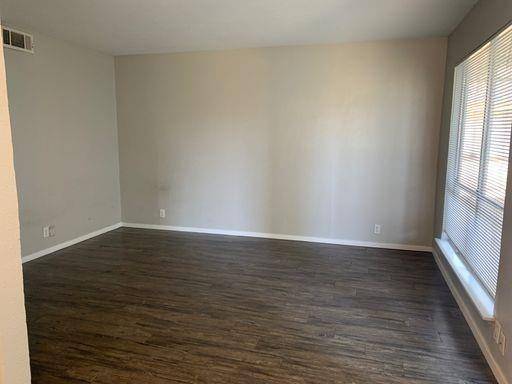 4606 Monarch Street #215, Dallas, TX 75204