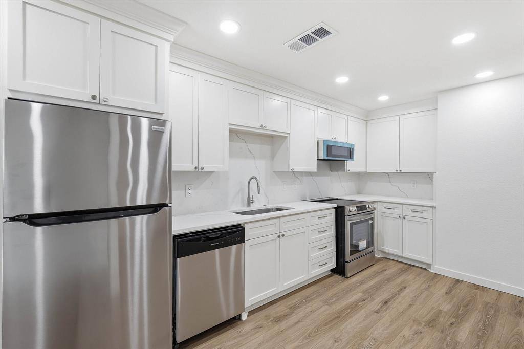 4816 Amesbury Drive #128, Dallas, TX 75206