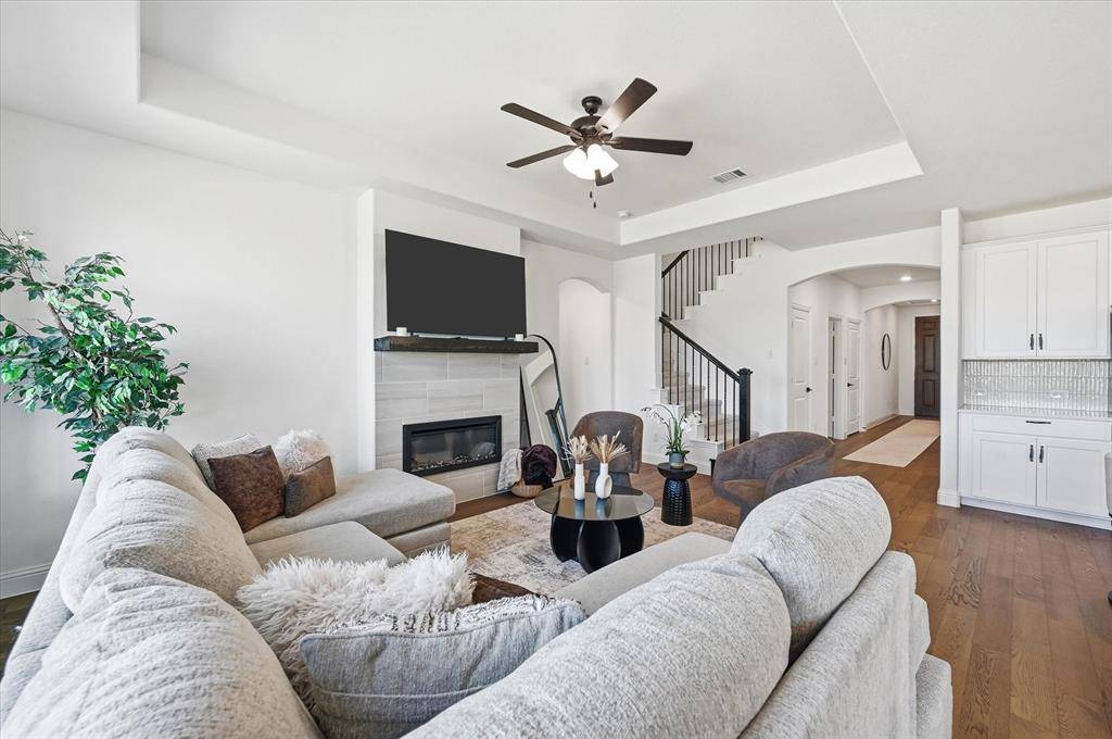 7315 Prairieside Trail, Prairie Ridge, TX 76084