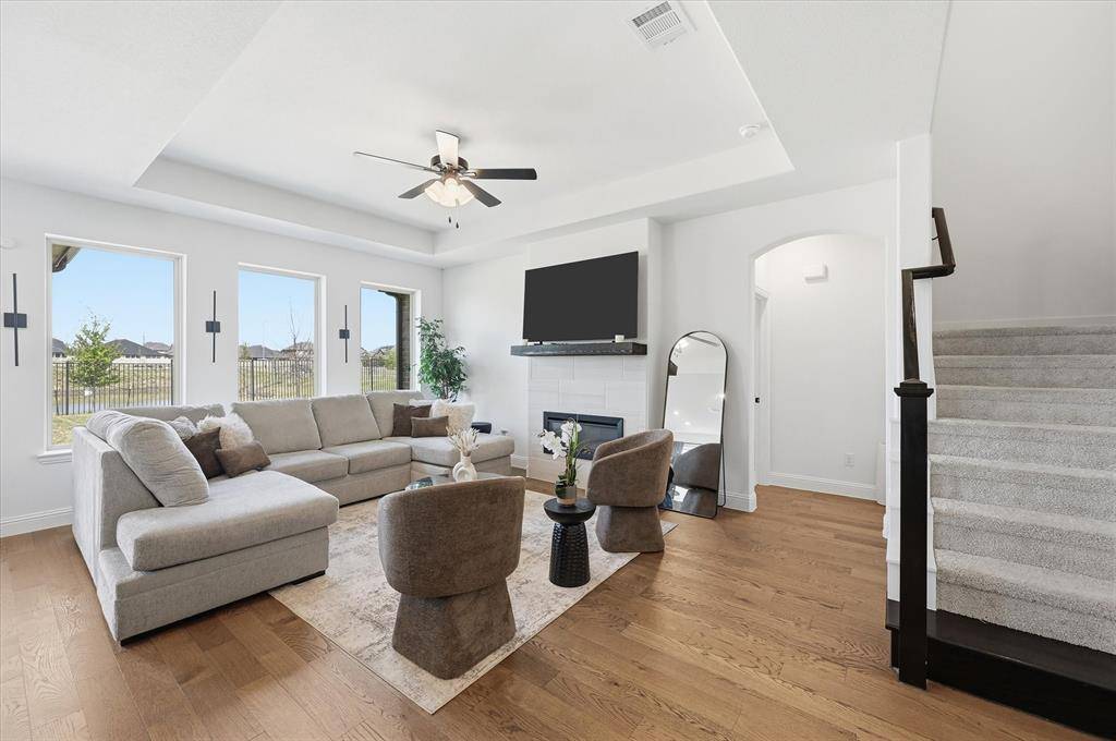 7315 Prairieside Trail, Prairie Ridge, TX 76084