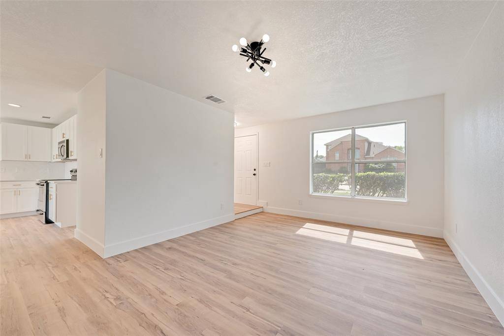 1714 Brooksview Lane, Balch Springs, TX 75180