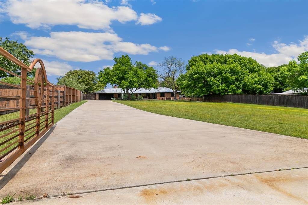 3615 Fritz Lane, Corinth, TX 76208