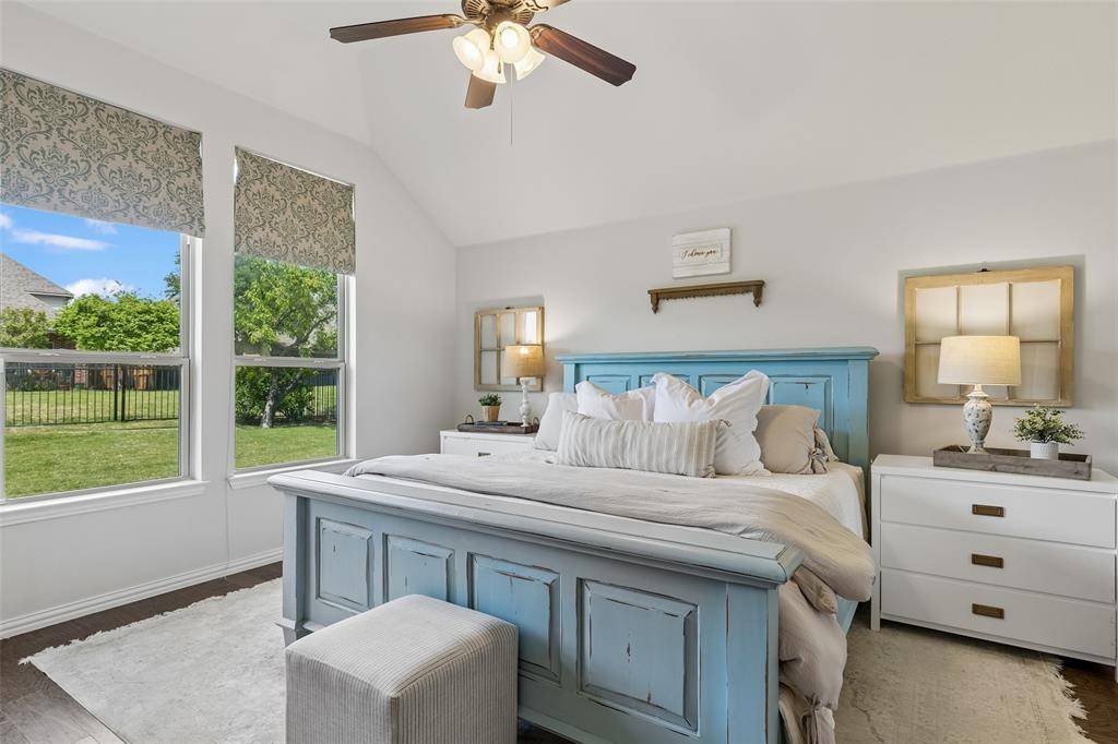 1046 Finsbury Lane, Forney, TX 75126