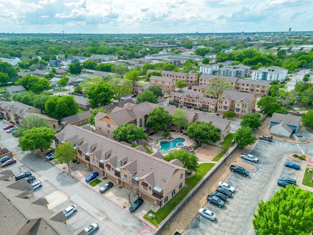 2410 S 2nd Street, Waco, TX 76706