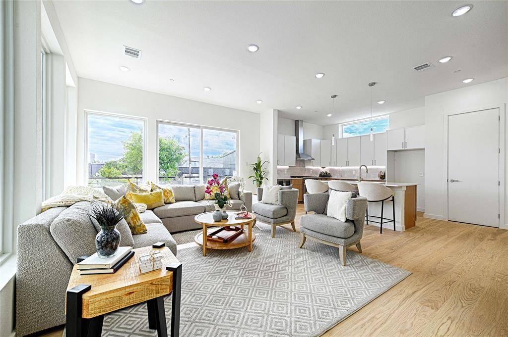 4739 Gretna Street #202, Dallas, TX 75207