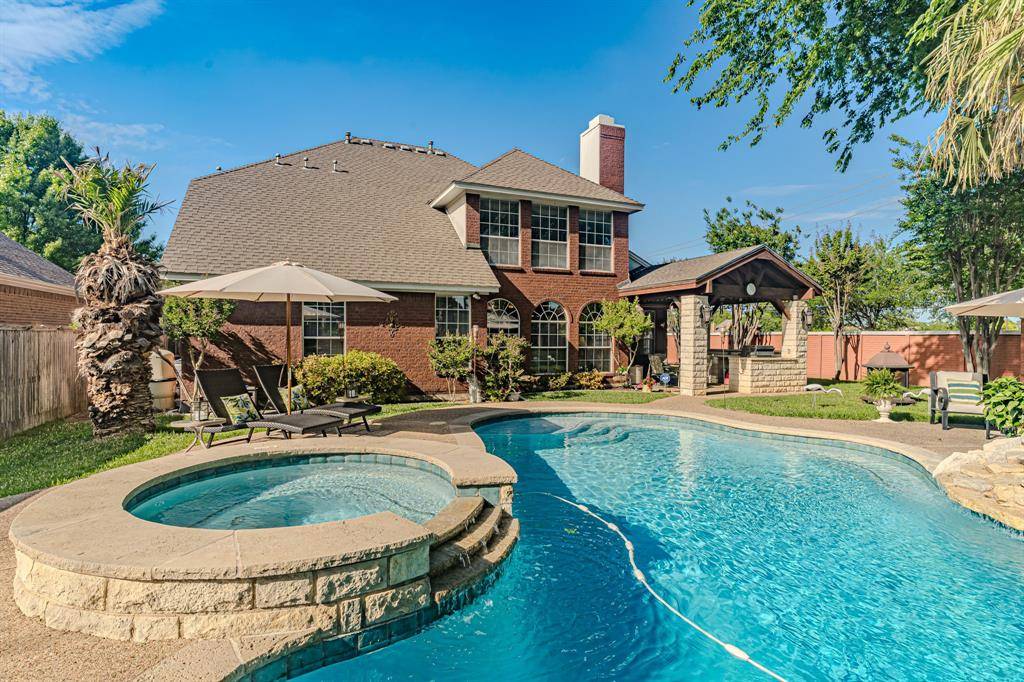 1200 Hillary Lane, Arlington, TX 76012