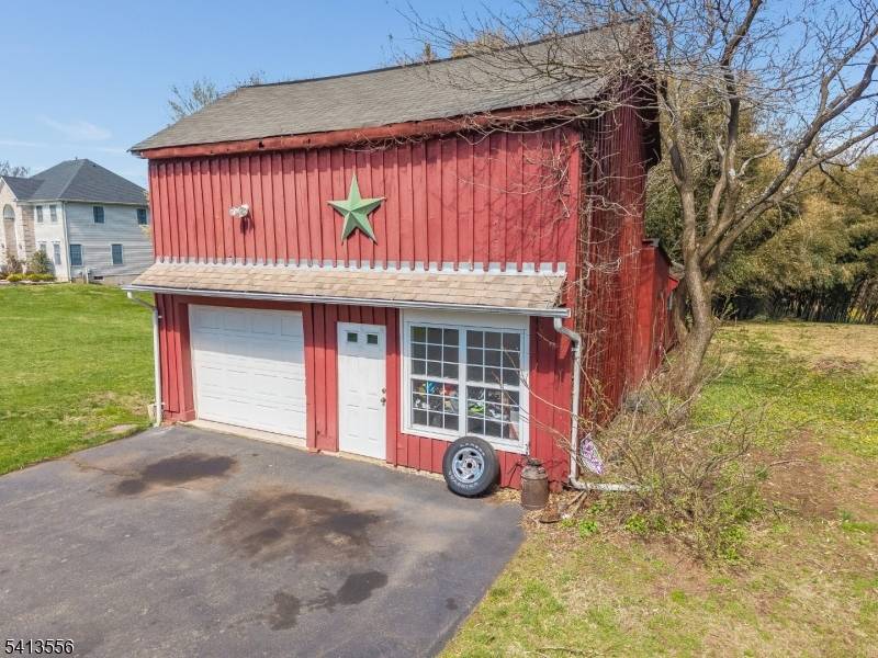 40 Sergeantsville Rd, Raritan Twp., NJ 08822
