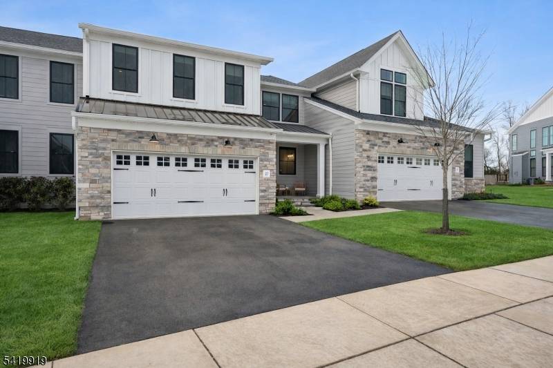 27 Brambling Road Carriages, Berkeley Heights Twp., NJ 07922