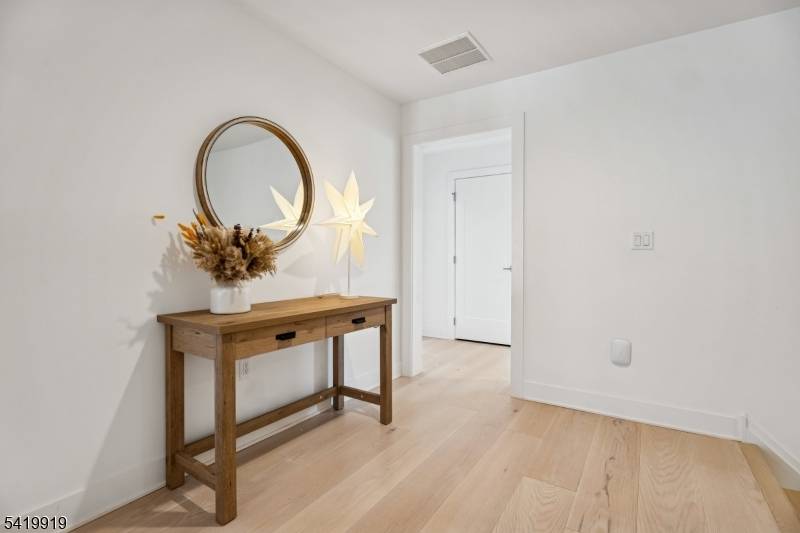 27 Brambling Road Carriages, Berkeley Heights Twp., NJ 07922