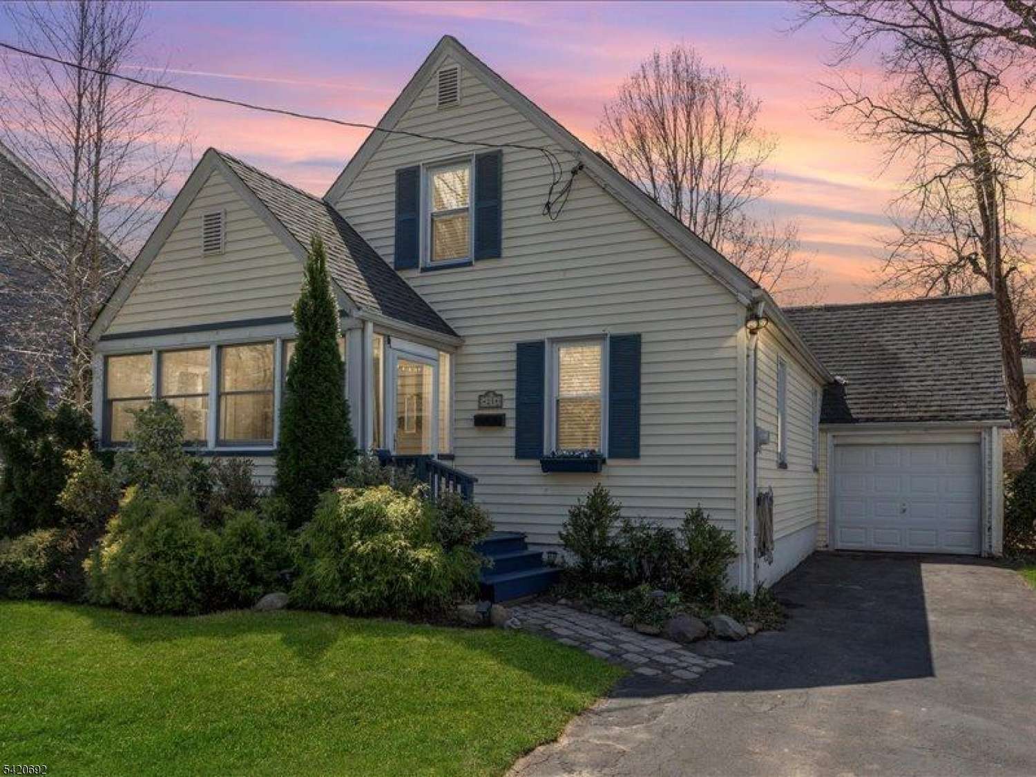 21 Mohawk Drive, Cranford Twp., NJ 07016