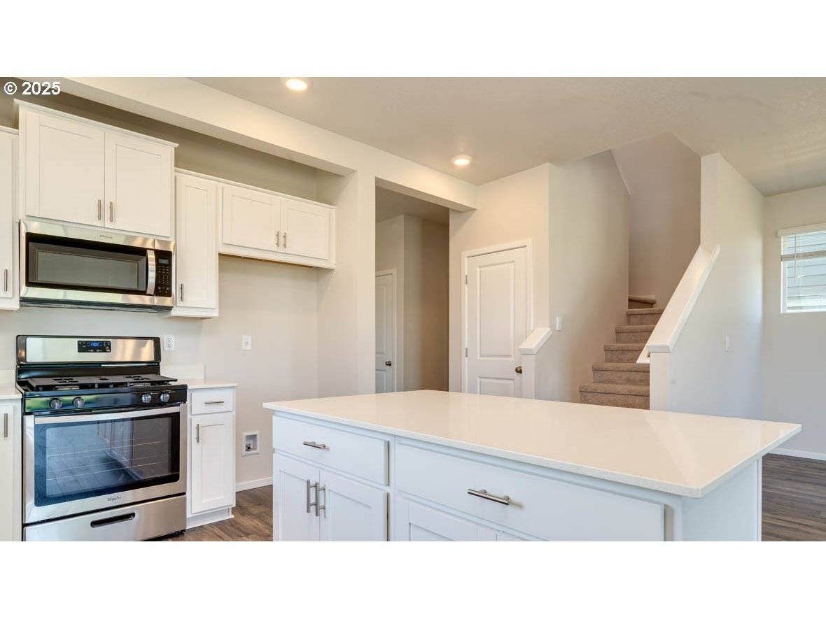 4962 Dilling AVE NE, Salem, OR 97301