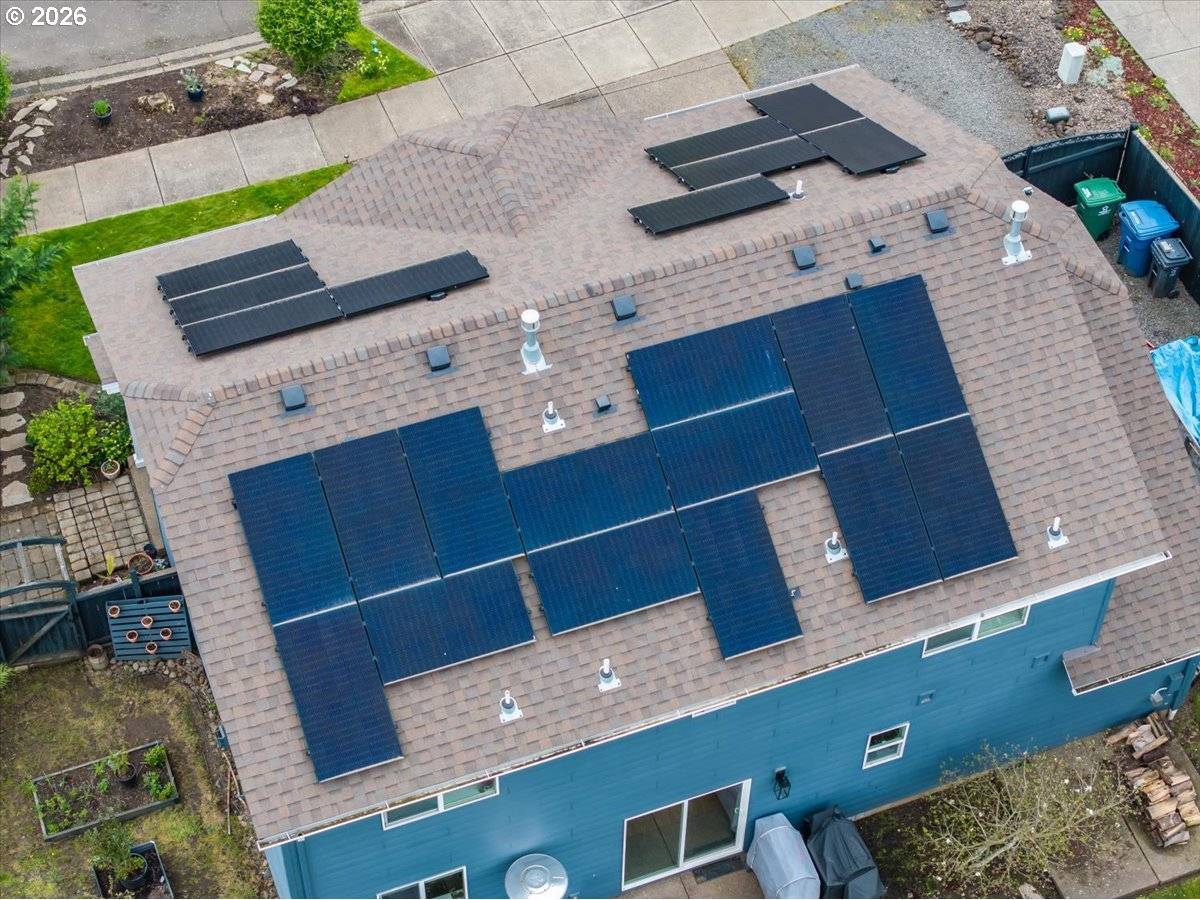 302 DIVISION ST, Silverton, OR 97381