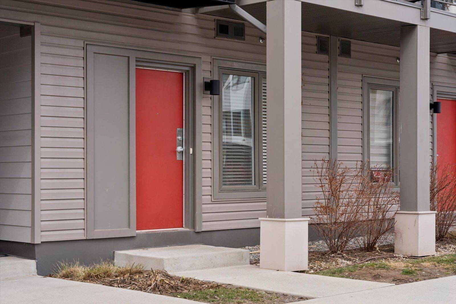 2635 William Jackson DR #1013, Pickering, ON L1X 0L5