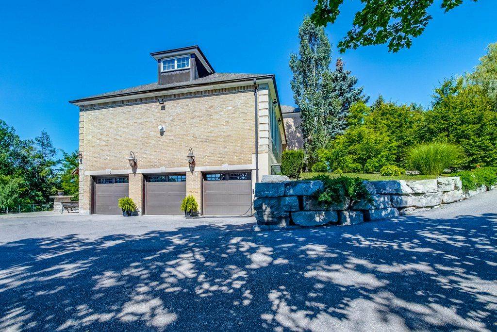 118 Cowan DR, Vaughan, ON L4L 3E9