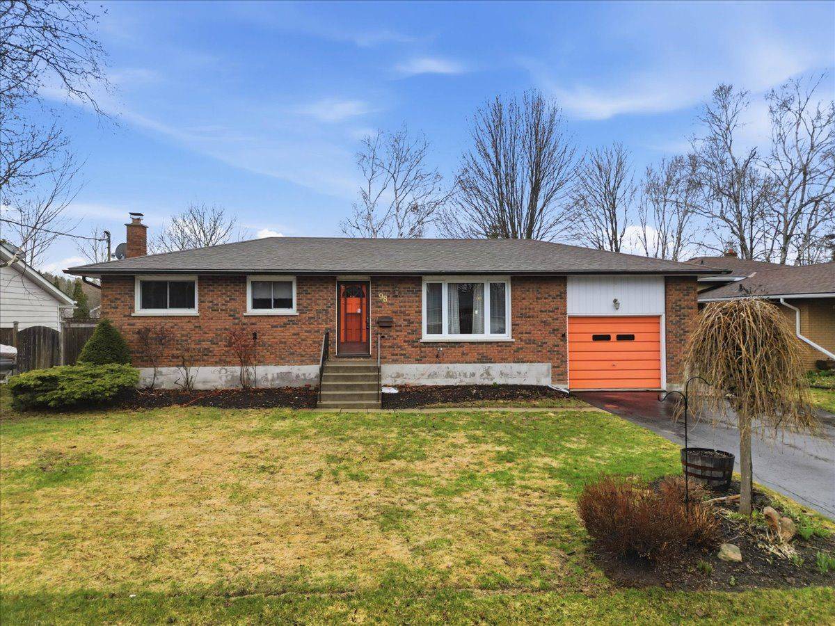 98 Division ST S, Brighton, ON K0K 1H0