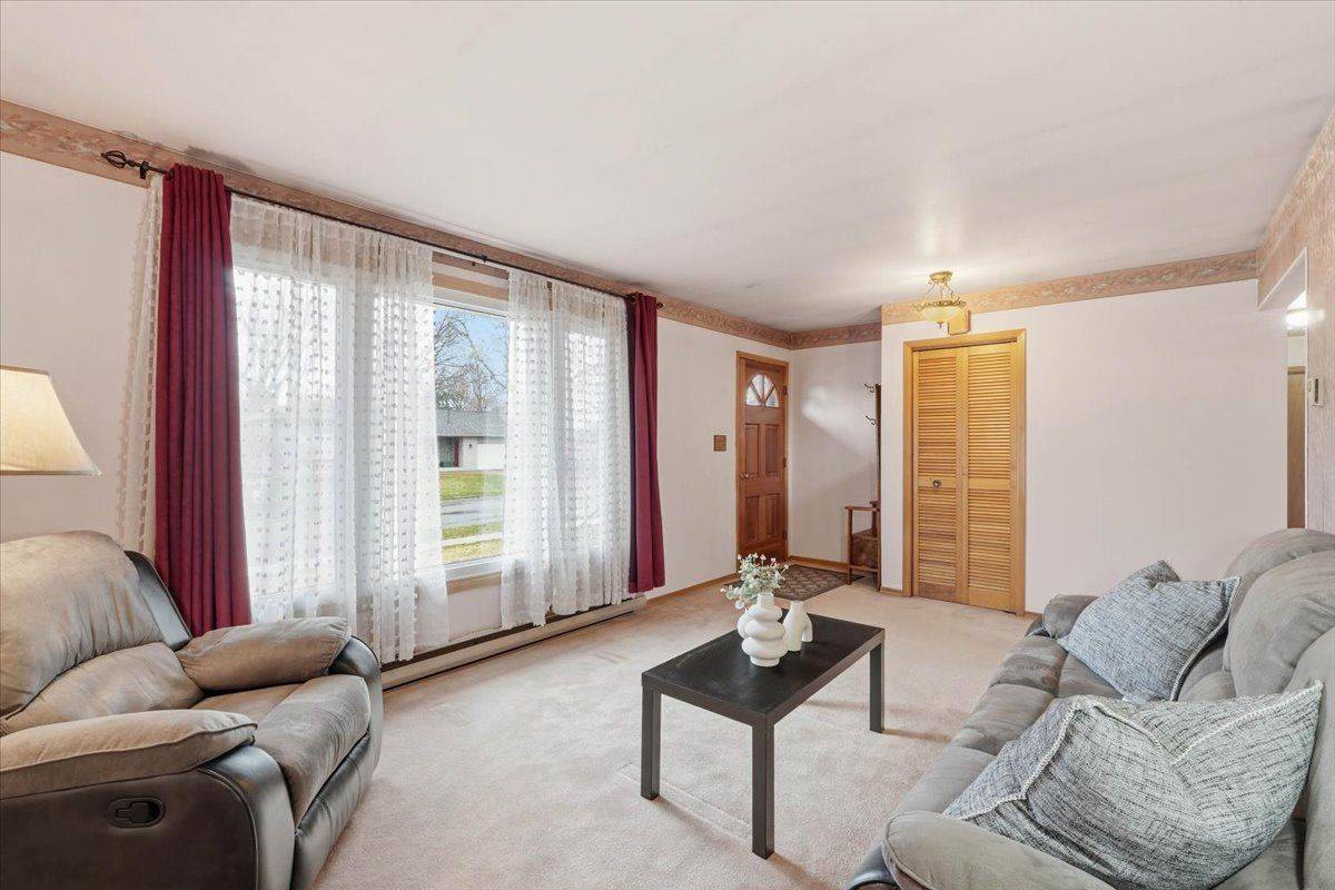 98 Division ST S, Brighton, ON K0K 1H0