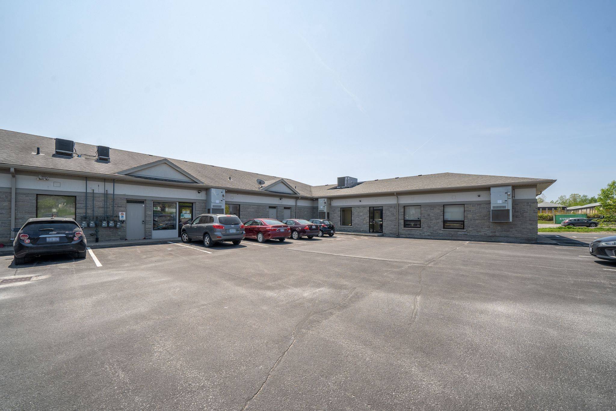 81 MILLENNIUM Pkwy, Belleville, ON K8N 4Z5