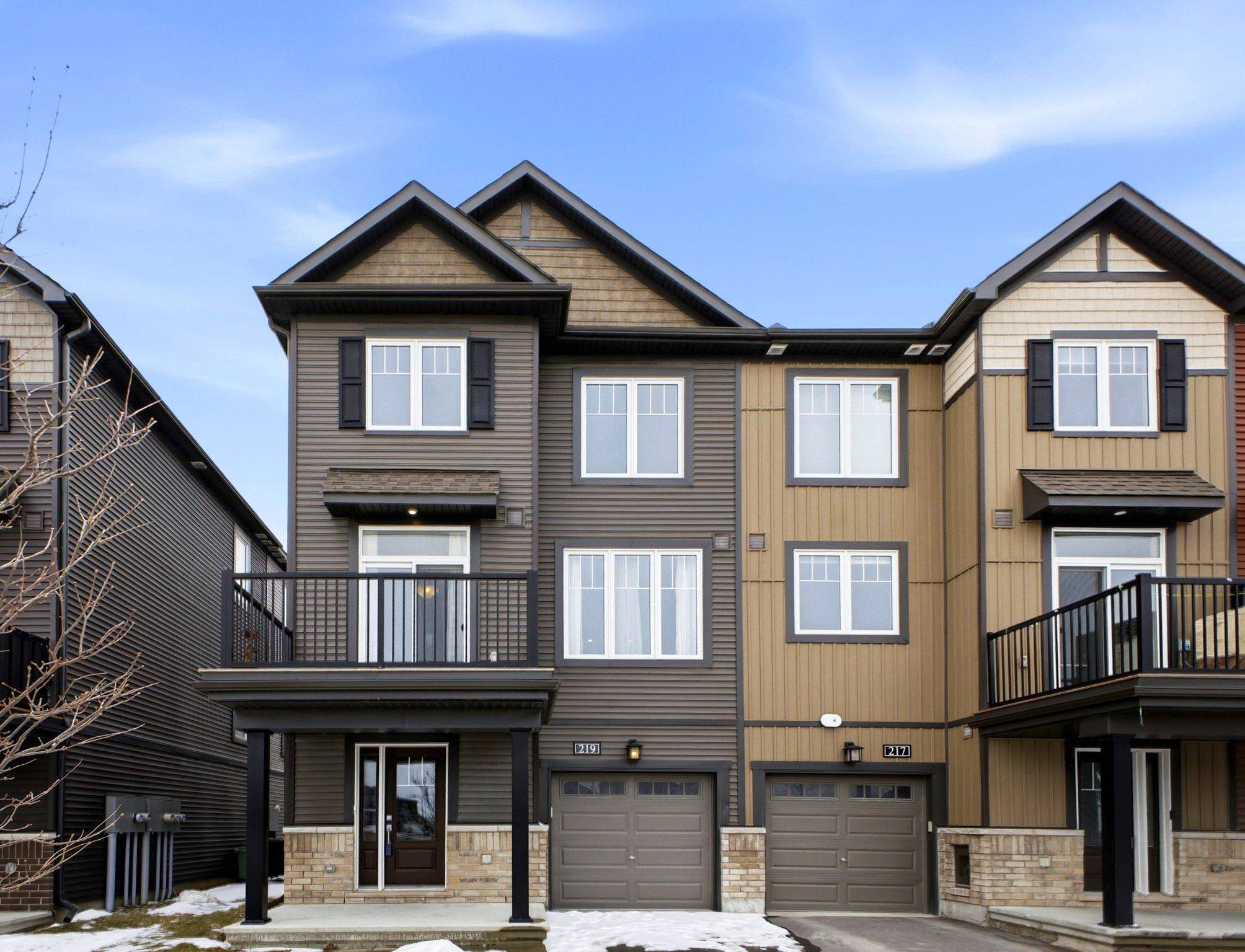 219 Liebe TER, Barrhaven, ON K2J 6R9