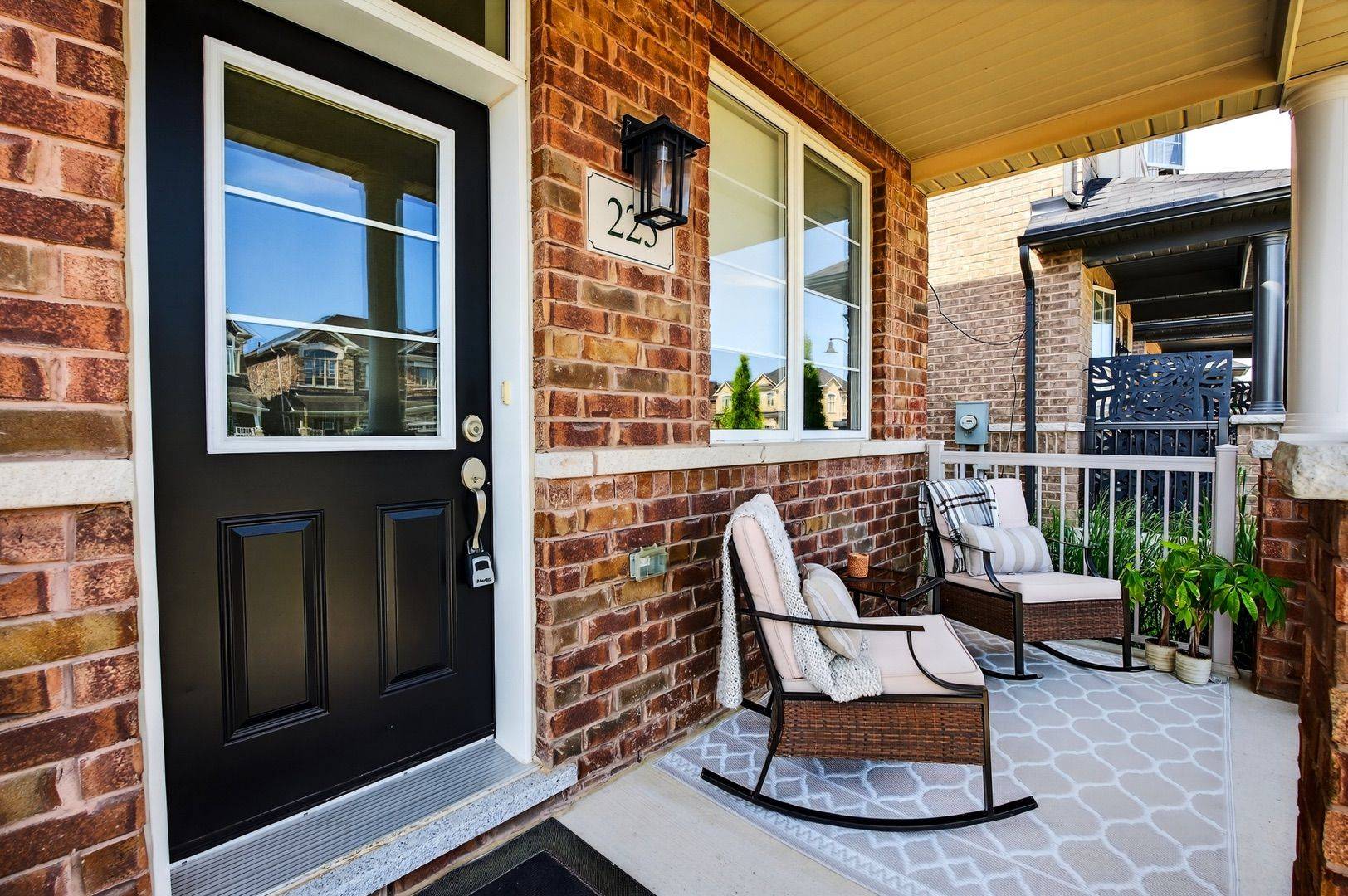 225 Skinner RD S, Hamilton, ON L0R 2H1