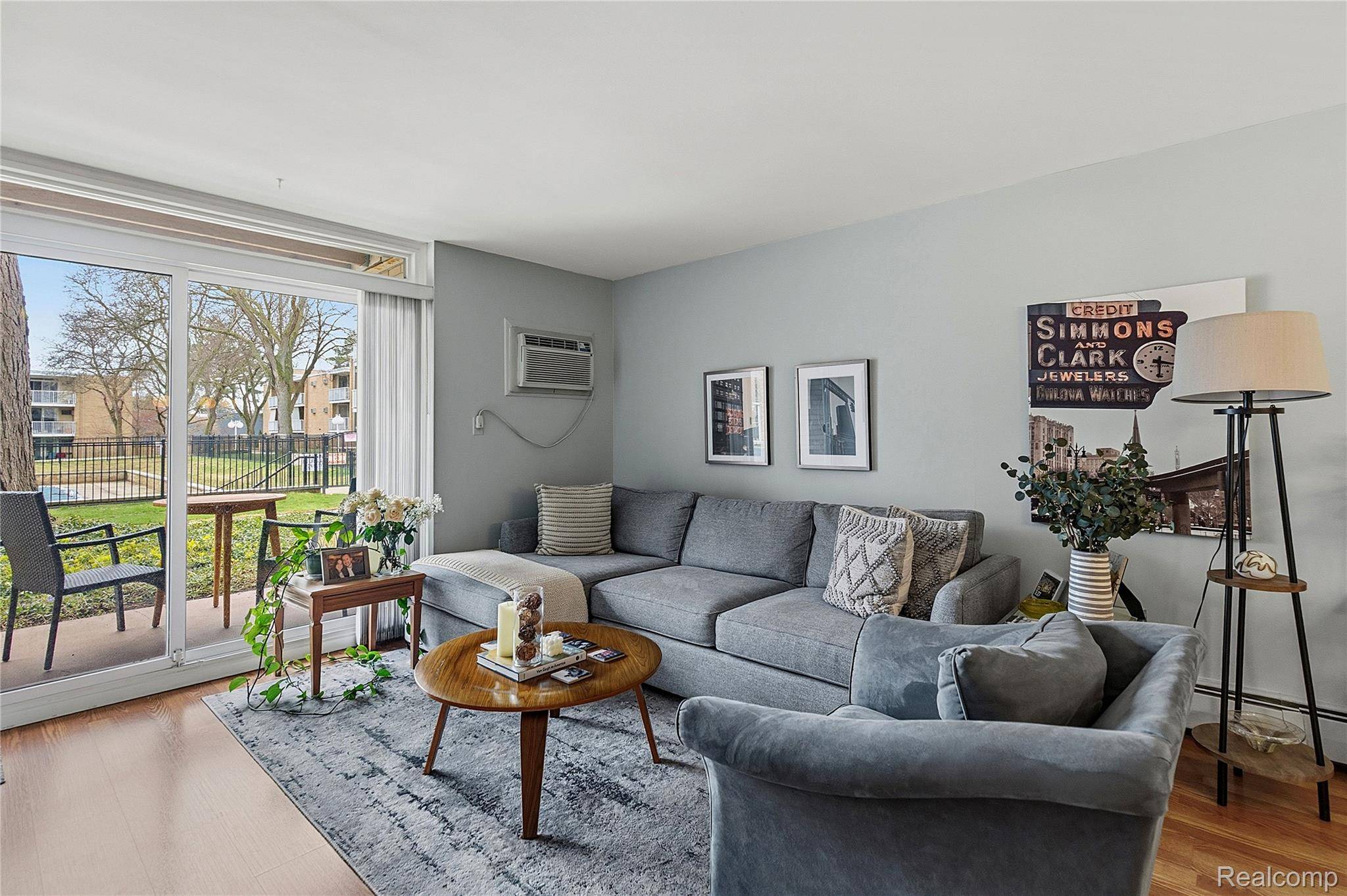 4913 Crooks RD #G1, Royal Oak, MI 48073