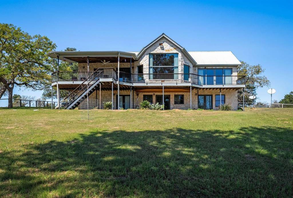 490 John Craft Road, Red Rock, TX 78662