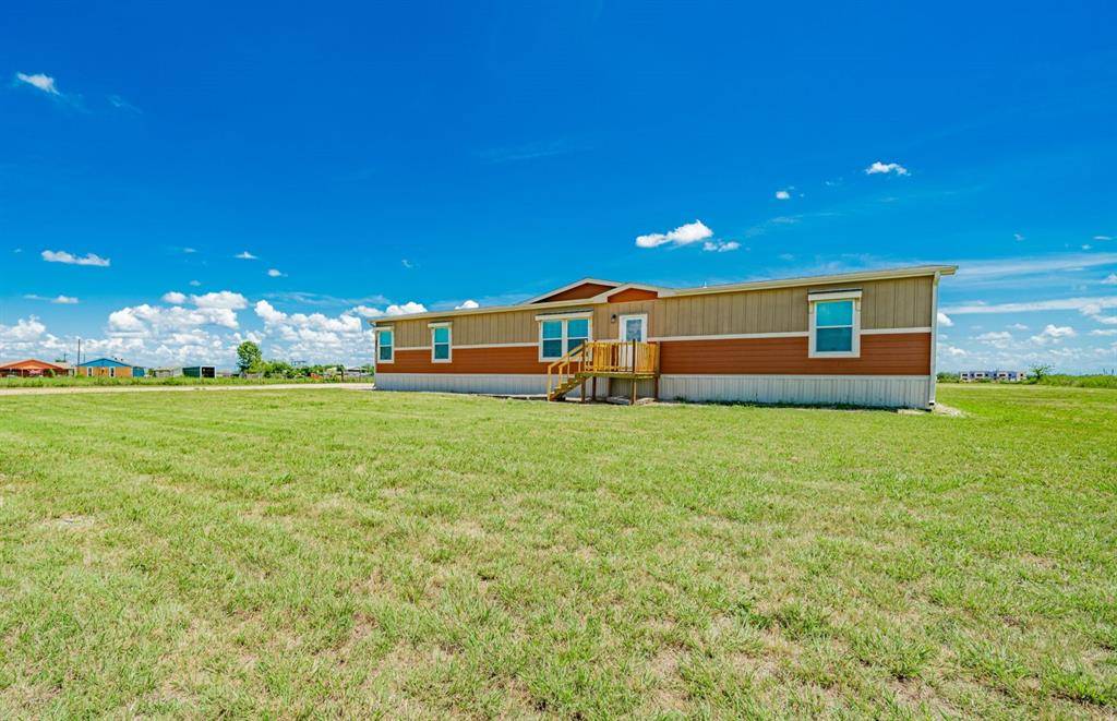 8938 Private Road 3842, Quinlan, TX 75474