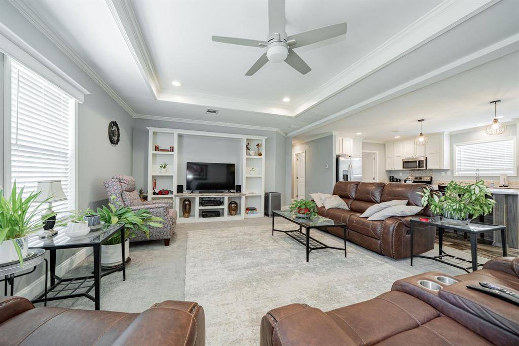 8938 Private Road 3842, Quinlan, TX 75474