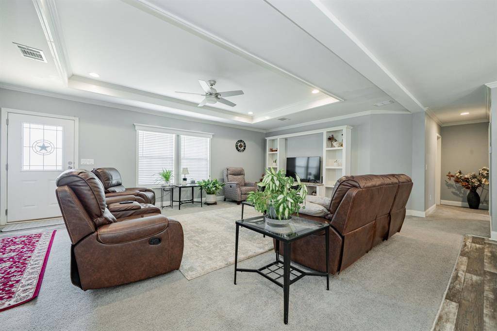 8938 Private Road 3842, Quinlan, TX 75474