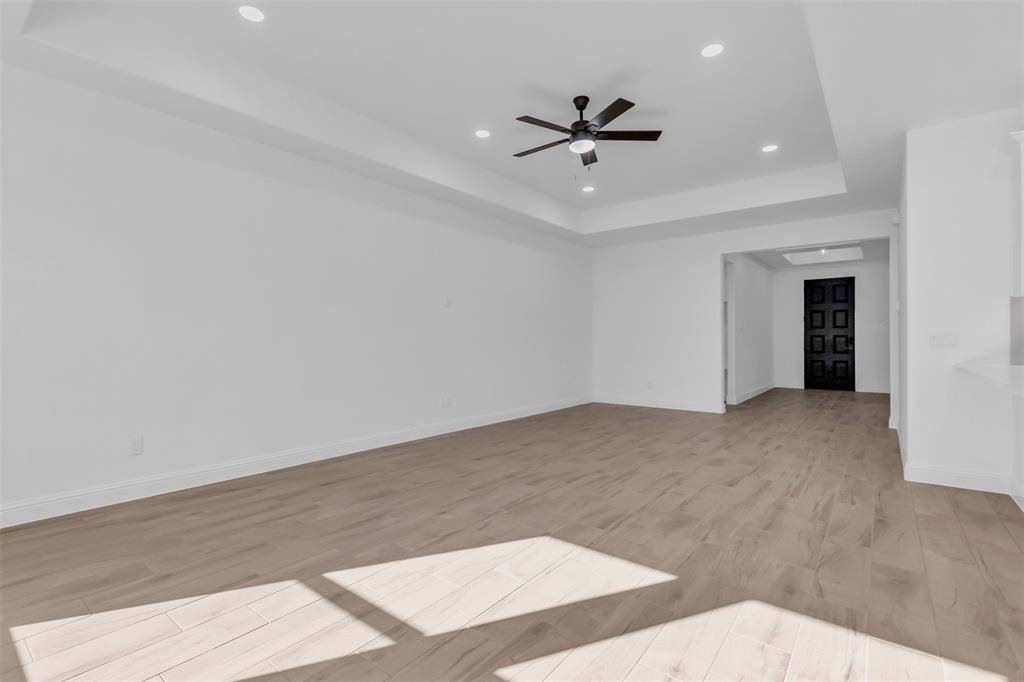 6210 Mesquite Tree Street, Alvarado, TX 76009