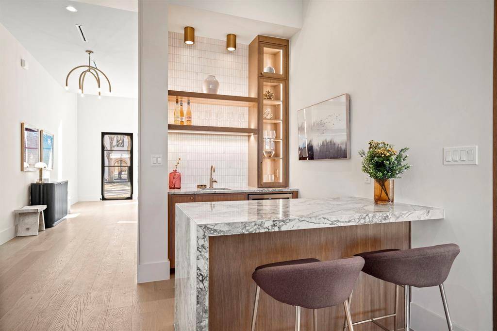 4231 Concho Street, Dallas, TX 75206