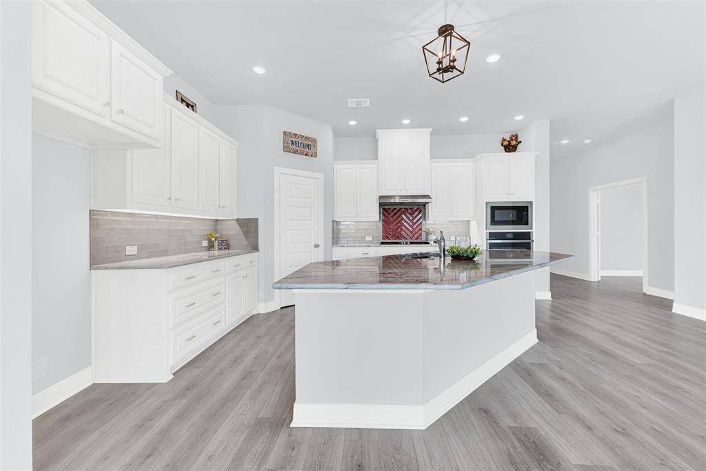 2160 Clear Water Way, Royse City, TX 75189