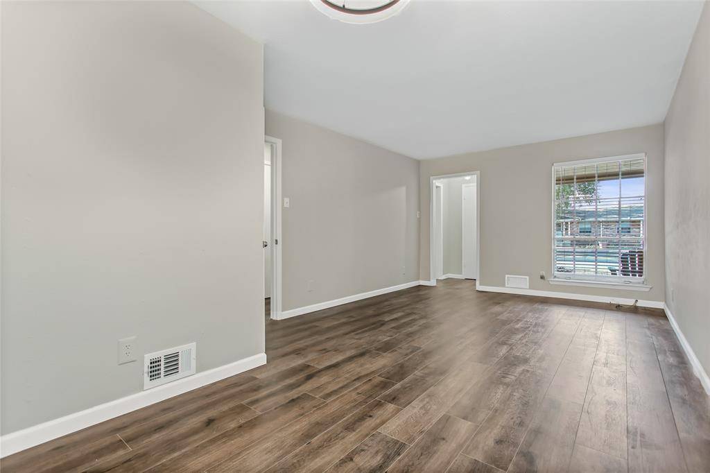 7551 BRENTCOVE Circle, Dallas, TX 75214