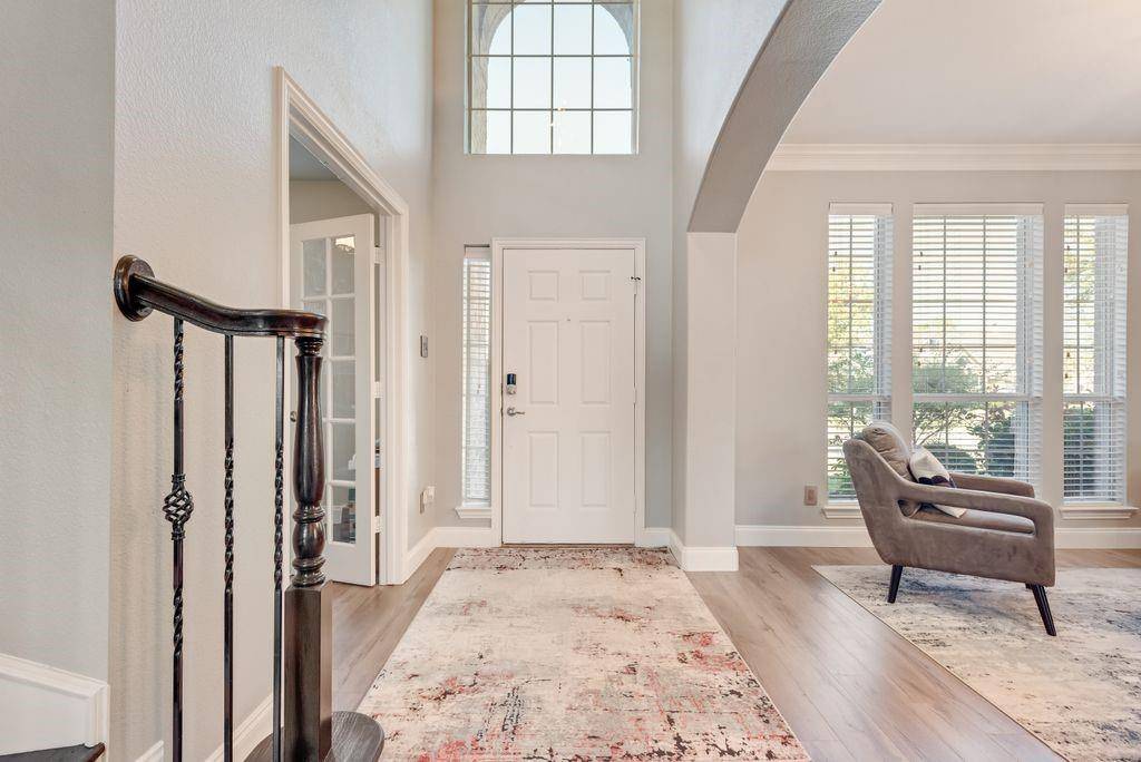 2335 Clark Trail, Grand Prairie, TX 75052