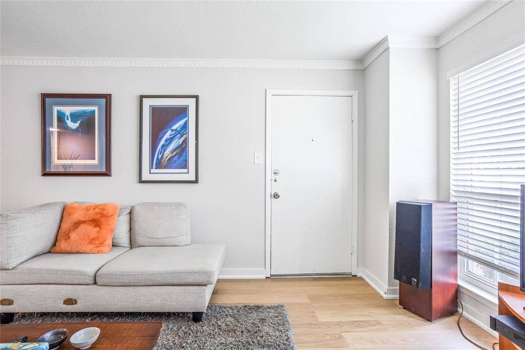 7924 Royal Lane #106-B, Dallas, TX 75230