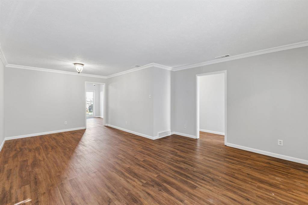 7021 Kingsbury Drive, Dallas, TX 75231