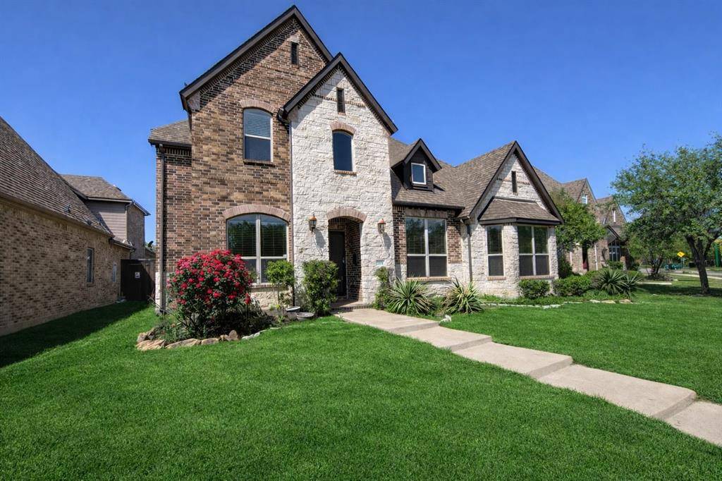 1304 Damsel Caitlyn Drive, Lewisville, TX 75056