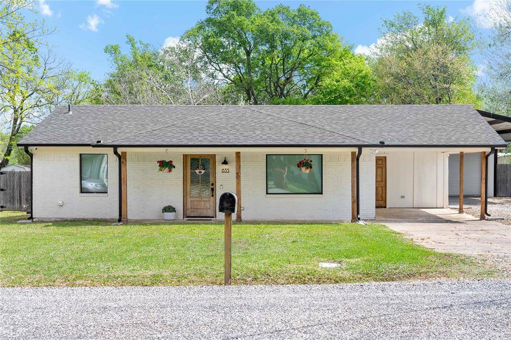 635 Margaret Street, Blossom, TX 75416