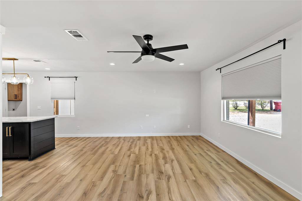 635 Margaret Street, Blossom, TX 75416