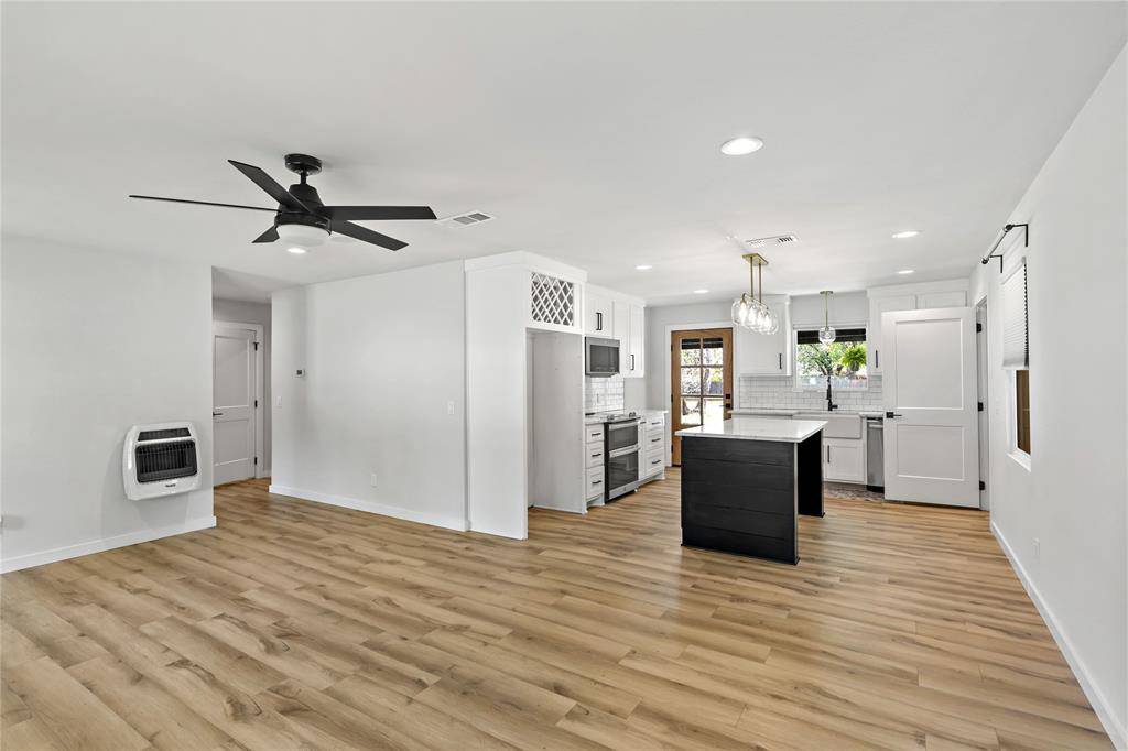 635 Margaret Street, Blossom, TX 75416