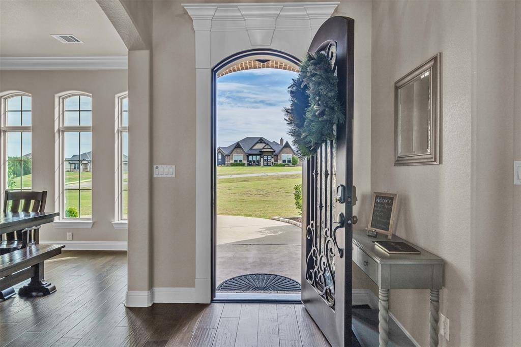 209 Martin Drive, Granbury, TX 76049