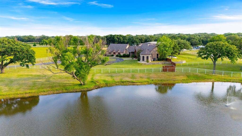 7583 Mountain View Road, Aubrey, TX 76227