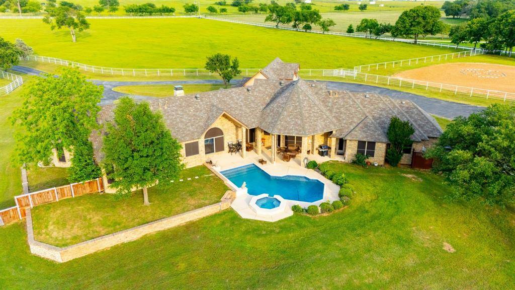 7583 Mountain View Road, Aubrey, TX 76227
