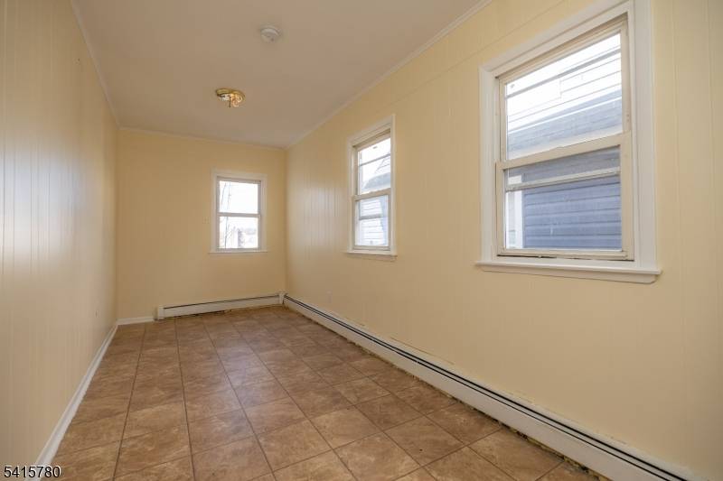 450 3Rd Ave, Elizabeth City, NJ 07206