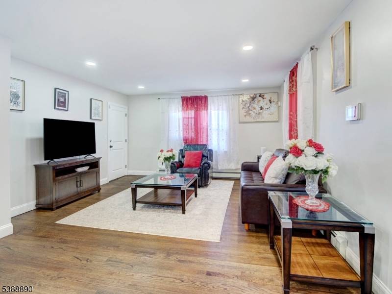 36 Orchard Pl, Irvington Twp., NJ 07111