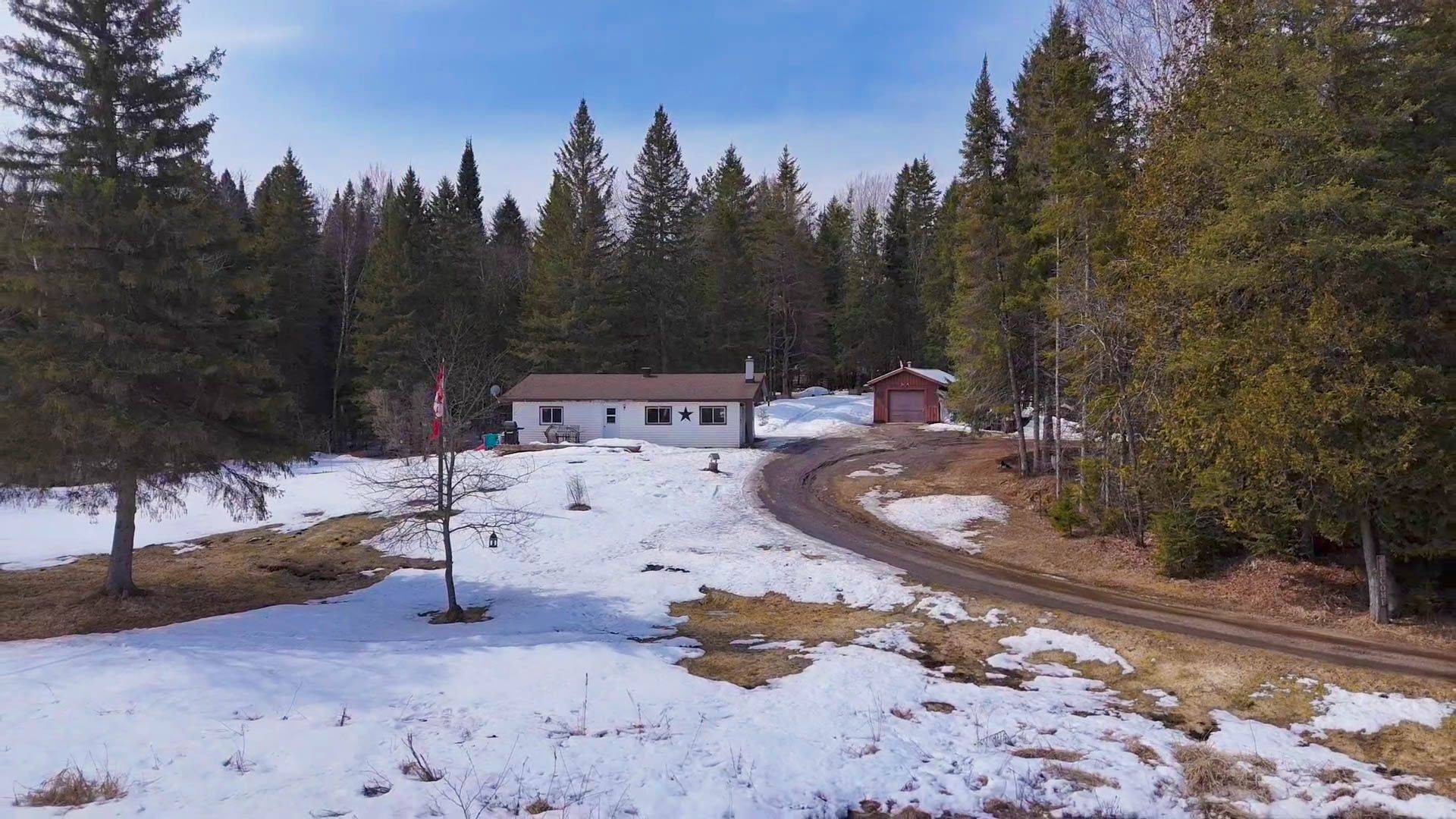 1046 Detlor RD, Bancroft, ON K0L 2L0