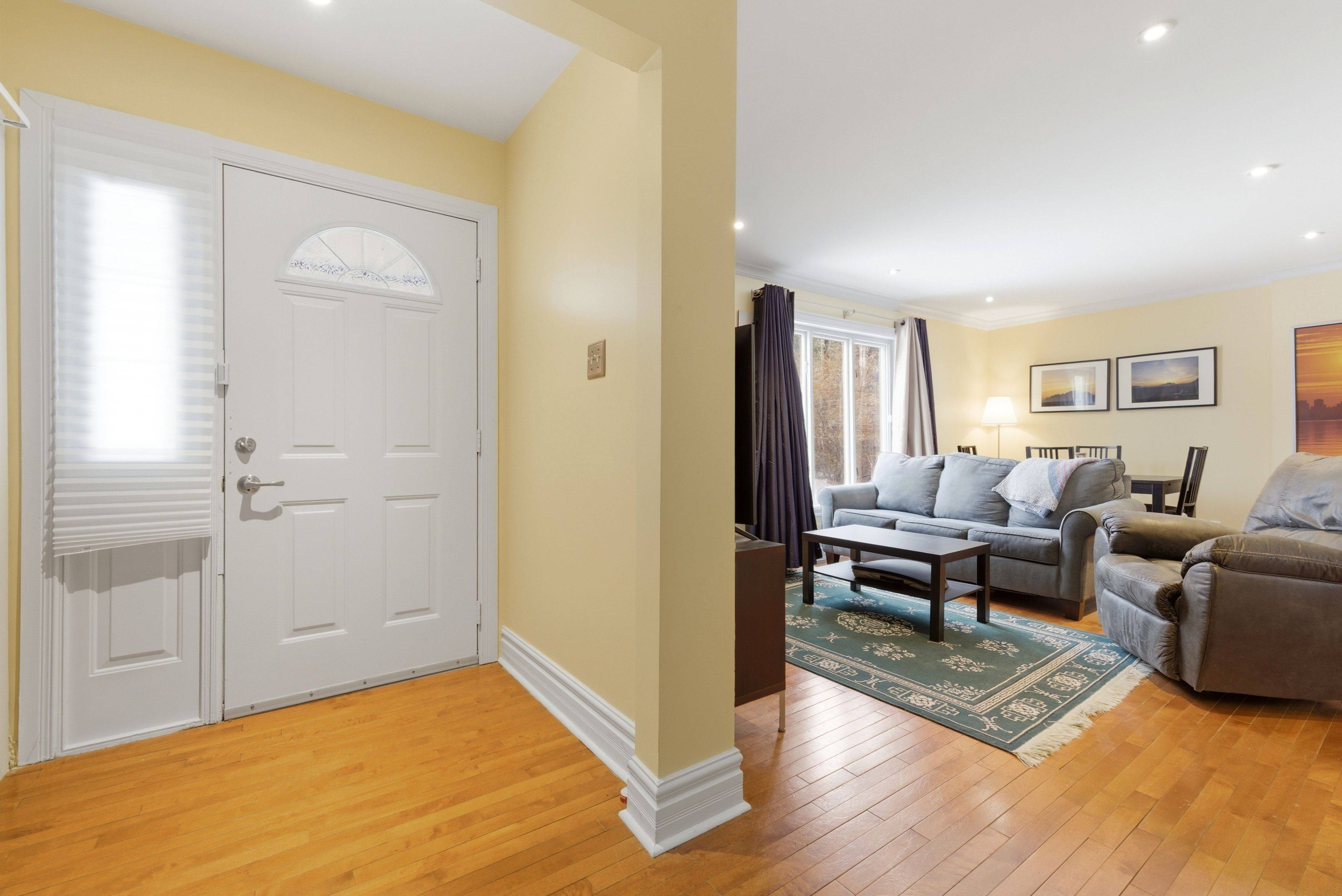 102 Birch ST, Deep River, ON K0J 1P0