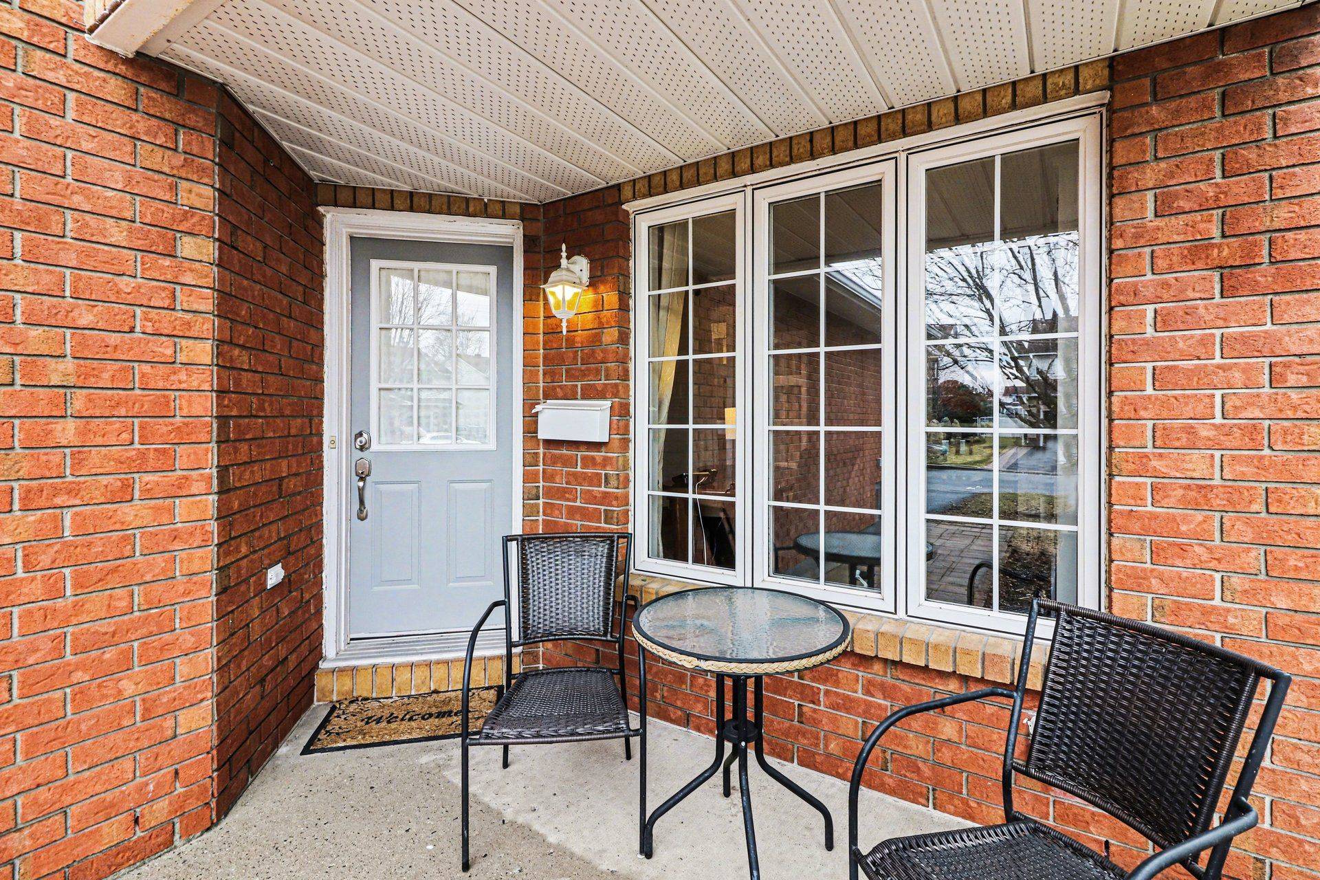 897 Paradise CRES, Orleans - Cumberland And Area, ON K4A 3S5